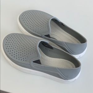 Boys gray Crocs size 11